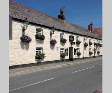 The Farmers Arms Saint Merryn Esterno foto